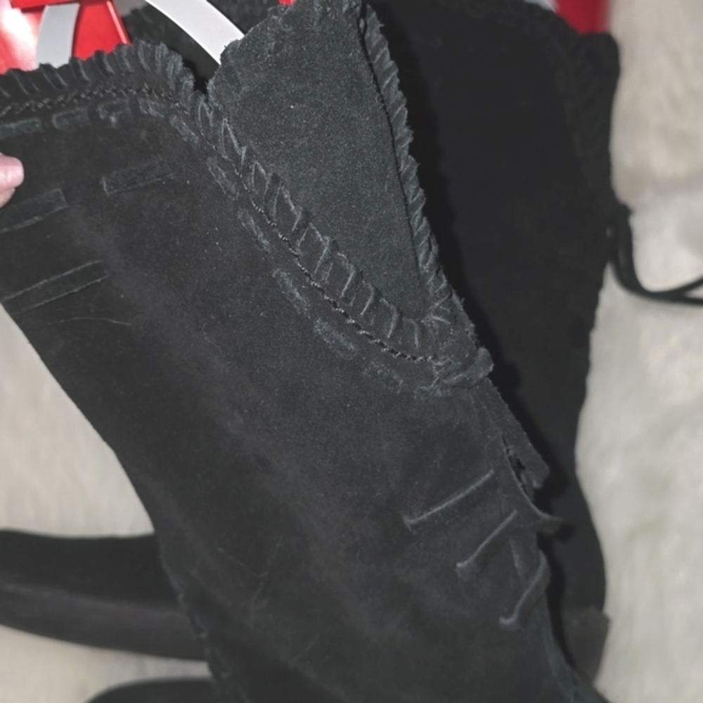 Blk Boots w/a Soft Top - Like new! - Picture 2 of 9